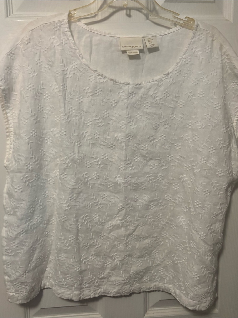 Cynthia Rowley White Linen Floral Embroidered Scoop Neck Blouse